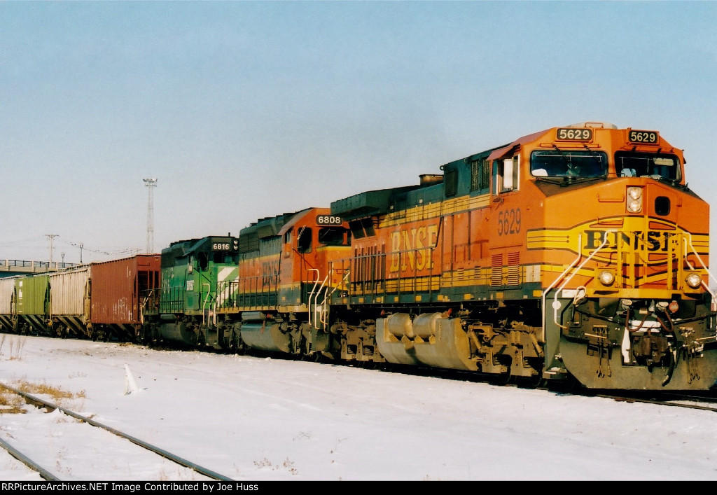 BNSF 5629 West